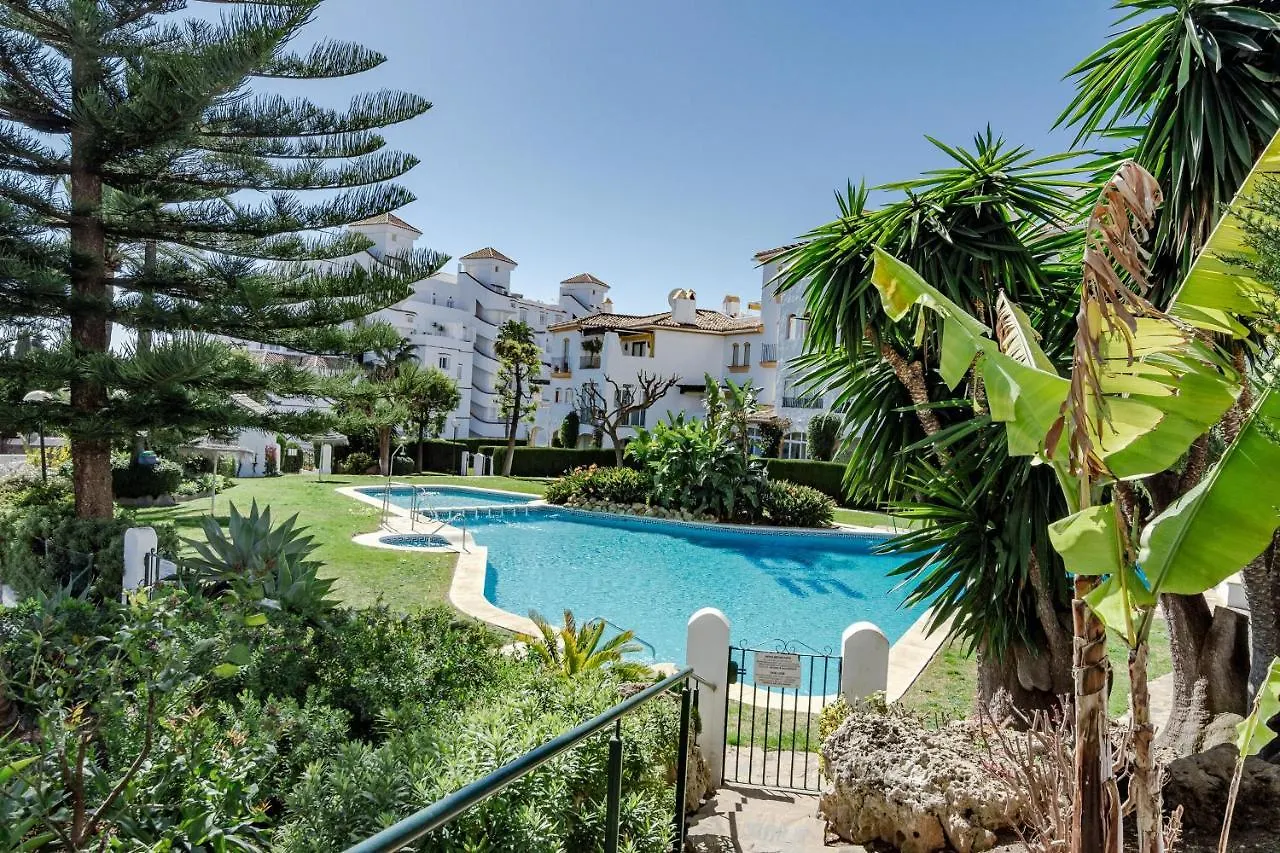 Cb- Cozy Refurbished Apartment, Perfect Location Marbella Apartment